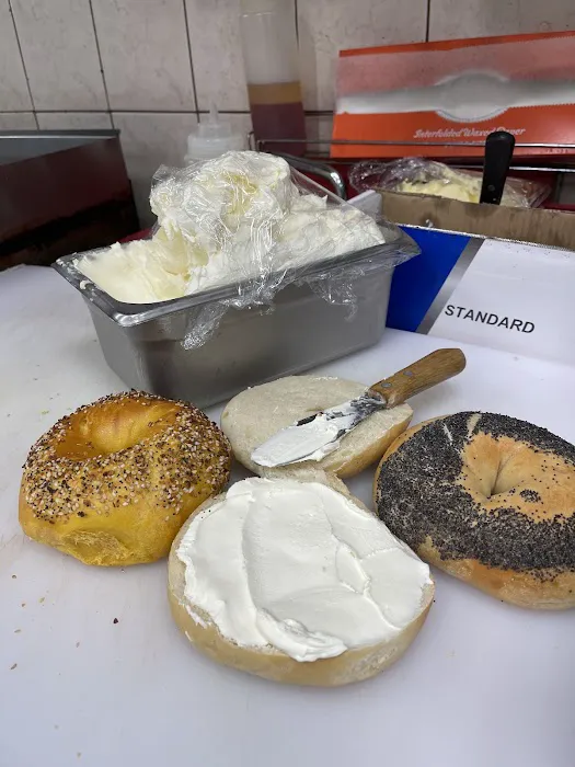 Elverton Bagels & Deli Picture 2