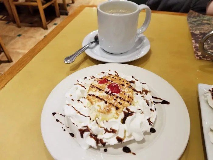 Gino's Villa Monte Pizzeria Picture 5