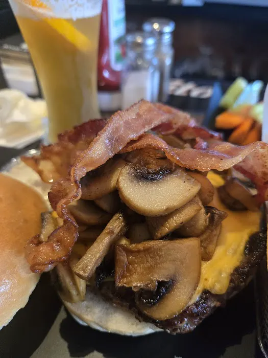 W's Bar And Grill Picture 7