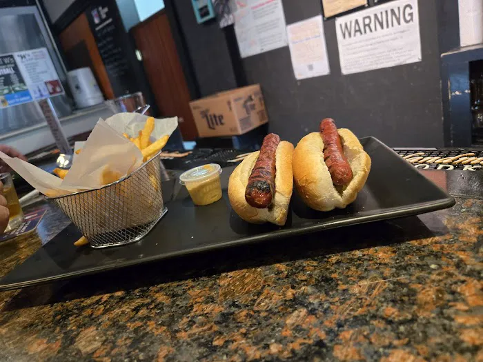 W's Bar And Grill Picture 3