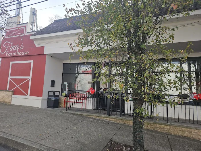 Fina's Farmhouse Picture 6