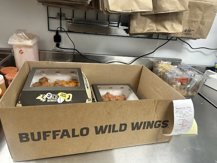 Buffalo Wild Wings 'GO' Picture 5