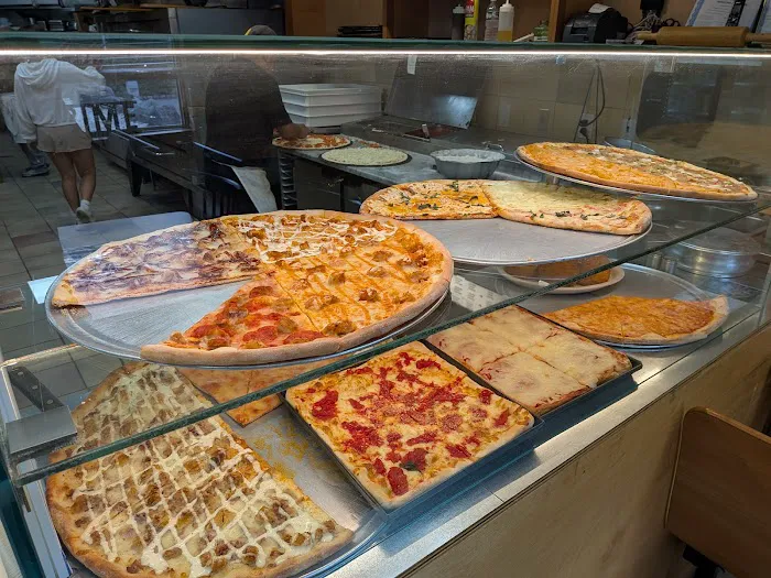 Prime Pizzeria Picture 3