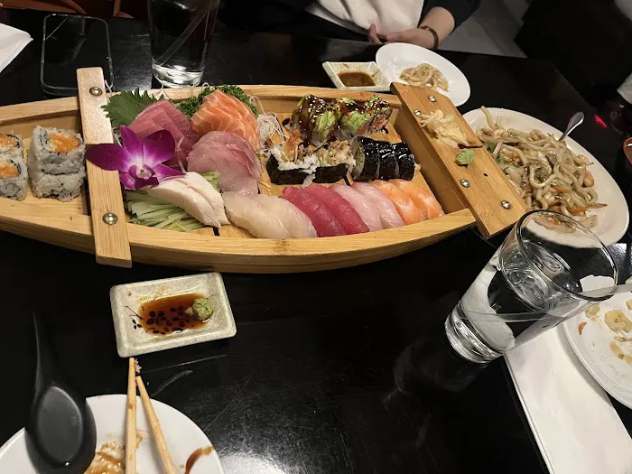 Boonton Sushi House Picture 7