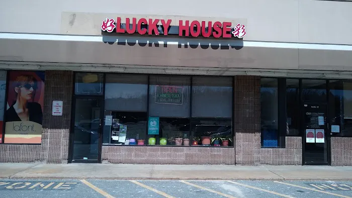 Lucky House Picture 5