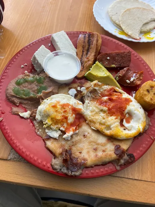 Latinos American Grill Picture 10