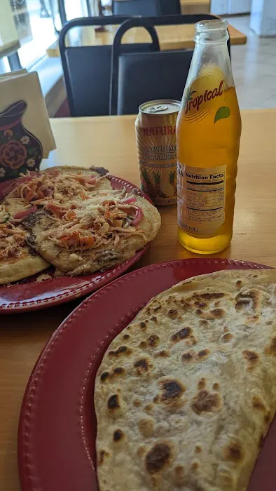 Latinos American Grill Picture 3