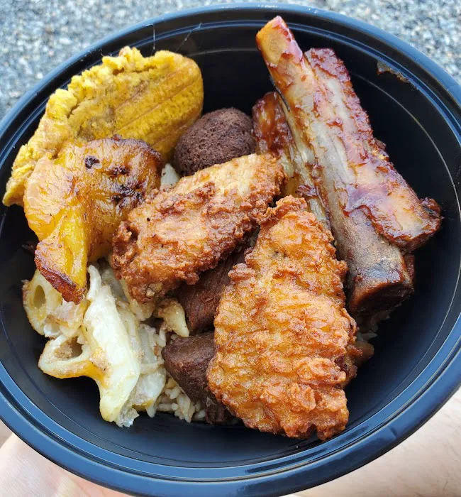 Lakay Buffet Picture 10