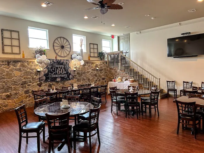 Greenview Tavern Picture 7