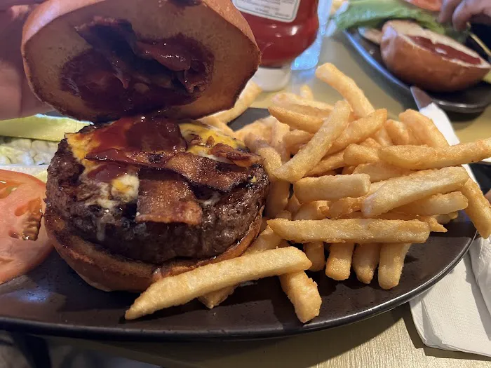 Greenview Tavern Picture 5