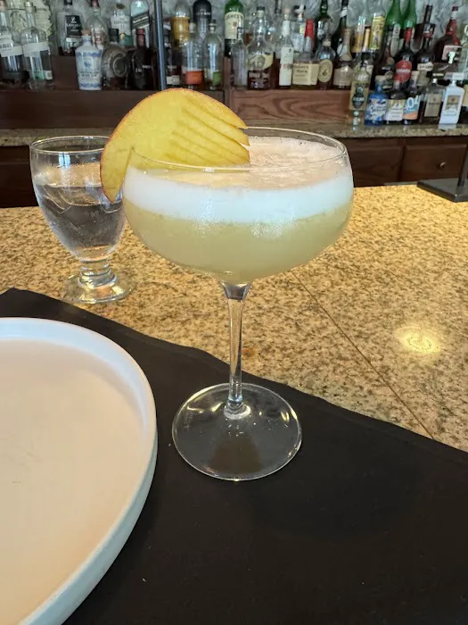 100 Main Restaurant Picture 1