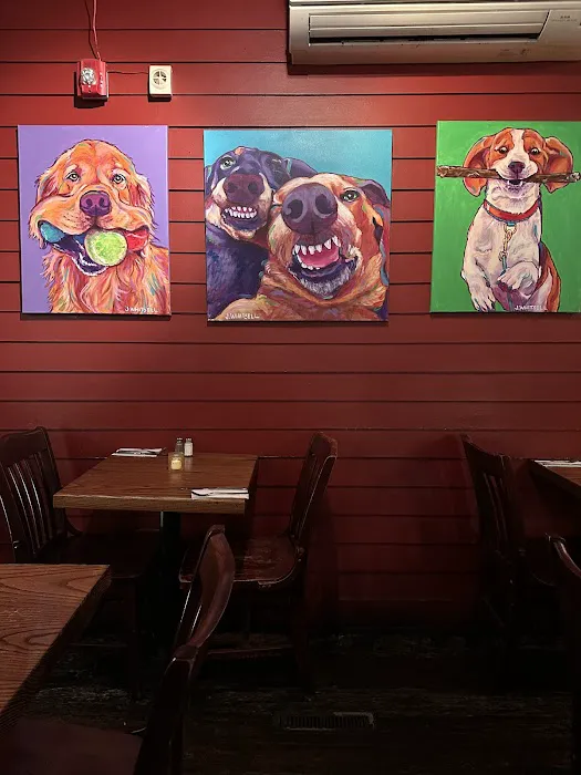 FETCH BAR & GRILL Picture 3