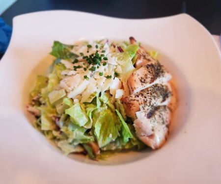 Frogs End Tavern & Cortile