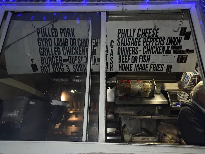 Ted's BBQ Stand Picture 4