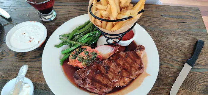 Landmark Inn Picture 1