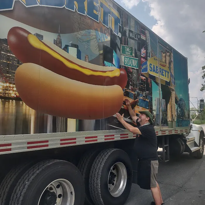 Hot Dogs Gone Wild plus Picture 4