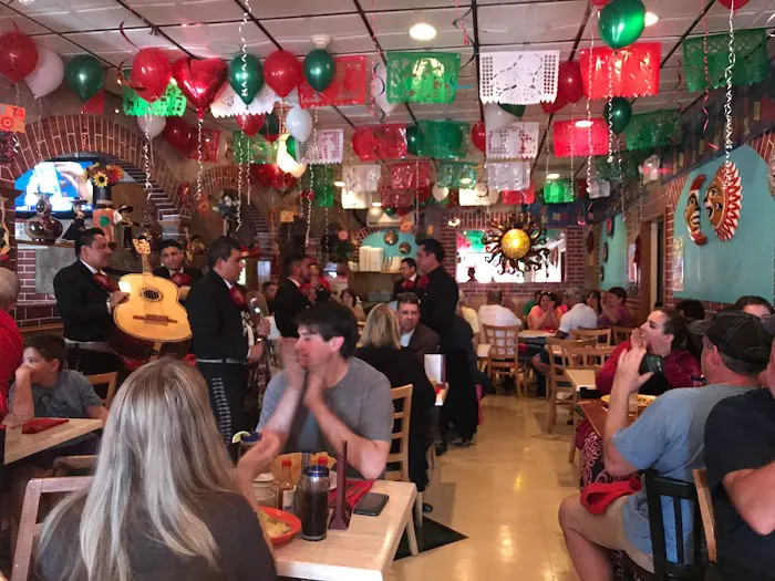 El Azteca Mexican Restaurant Picture 3