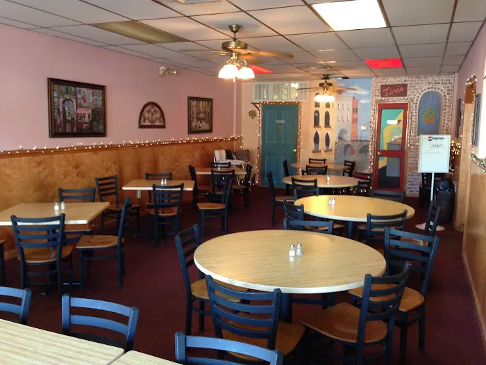 Tina's Pizza Cafe & Restaurant Picture 2