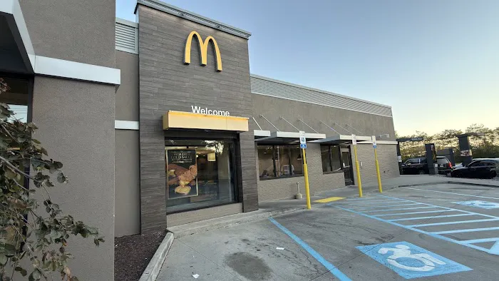 McDonald's Picture 9