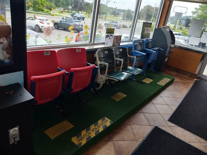 Empire Diner Picture 3