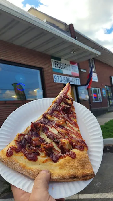 VERDELAGO'S PIZZERIA Picture 7