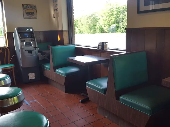 Paul's Place Picture 7