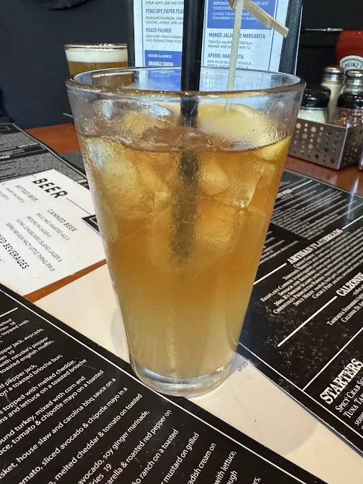 Tommys Tavern + Tap Picture 1