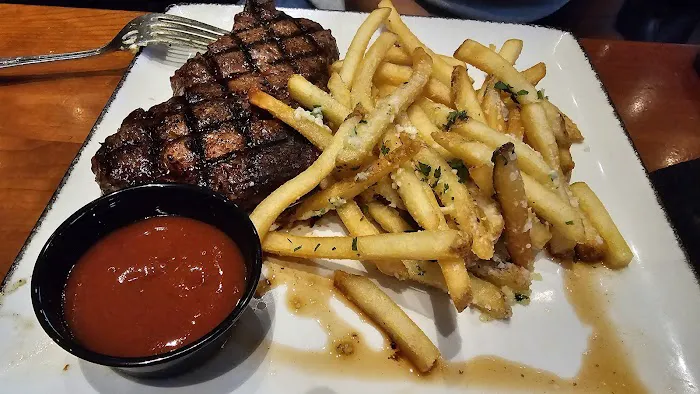 Tommys Tavern + Tap Picture 9