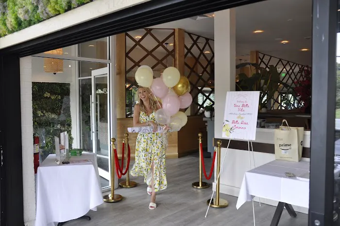 BellaRosa Free Style Italian Restaurant Picture 3