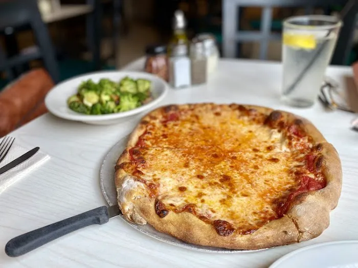 Reservoir Tavern Picture 3