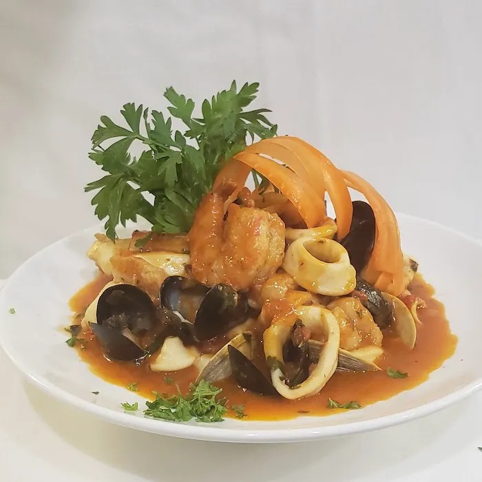 La Famiglia Ristorante, Pizzeria & Catering Picture 3