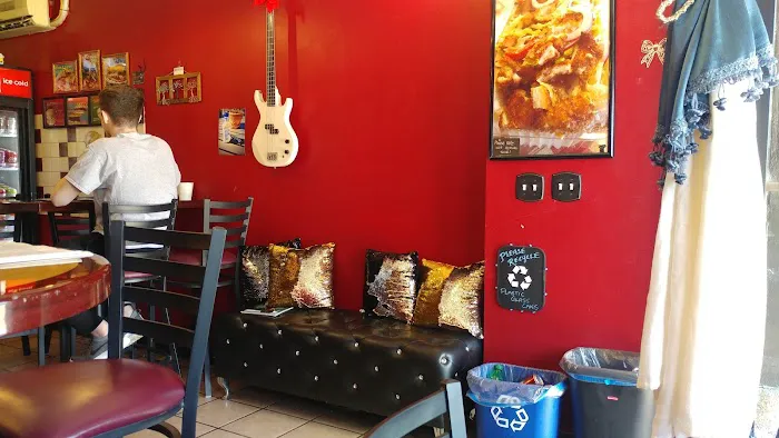 Dave's Delicious Deli Picture 5