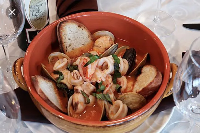 Casa Nostra Italian Bistro Picture 8