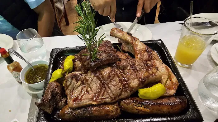 Sur Argentinean Steakhouse Picture 3