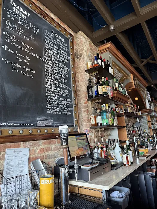 Crabtree's New York & Main Picture 2