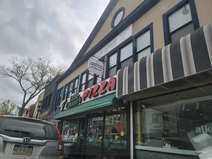 Little Vincent's Pizza Picture 9