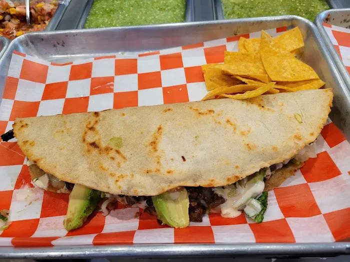 TACO EL CHINGÓN (Huntington) Picture 9