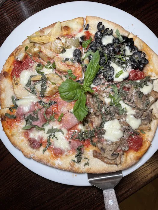 GINO’S OF COMMACK Picture 2