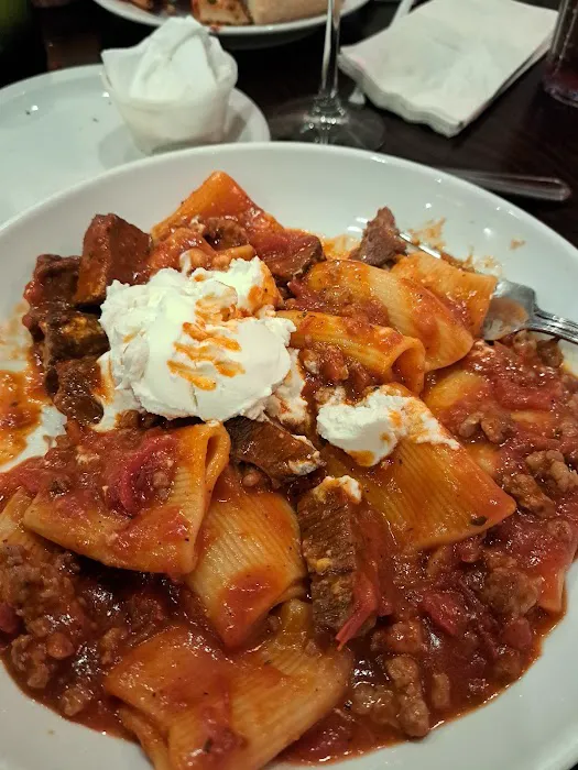 GINO’S OF COMMACK Picture 4