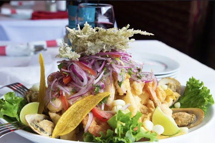 Candela Commack Picture 1