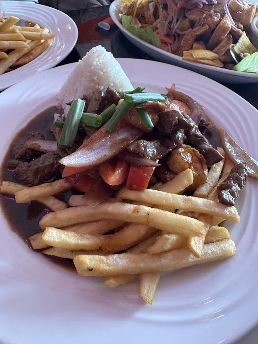 Candela Commack Picture 7