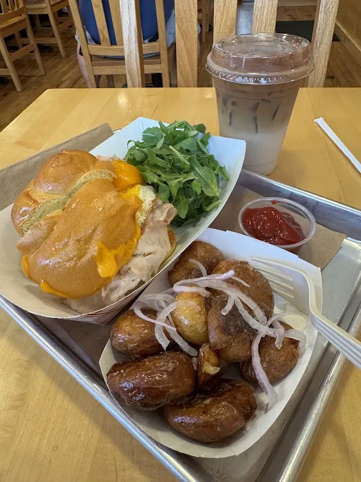 The Dilly Duck Shop Picture 6