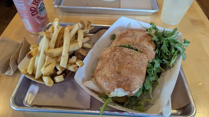 The Dilly Duck Shop Picture 1