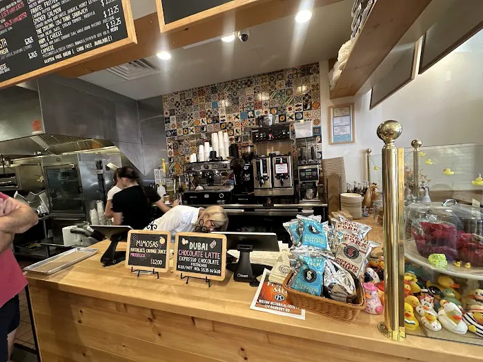 The Dilly Duck Shop Picture 8