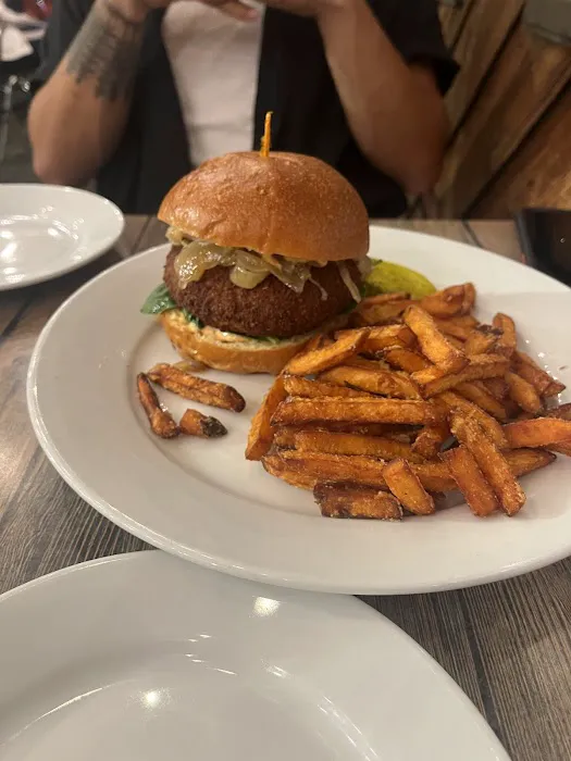 Tavern On 7 Picture 3