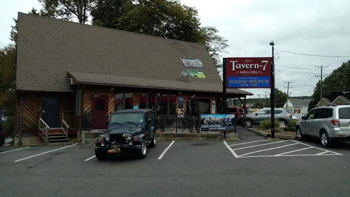 Tavern On 7 Picture 2