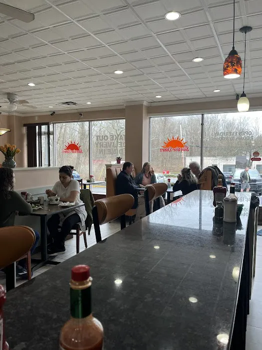 Sunrise Diner Picture 4