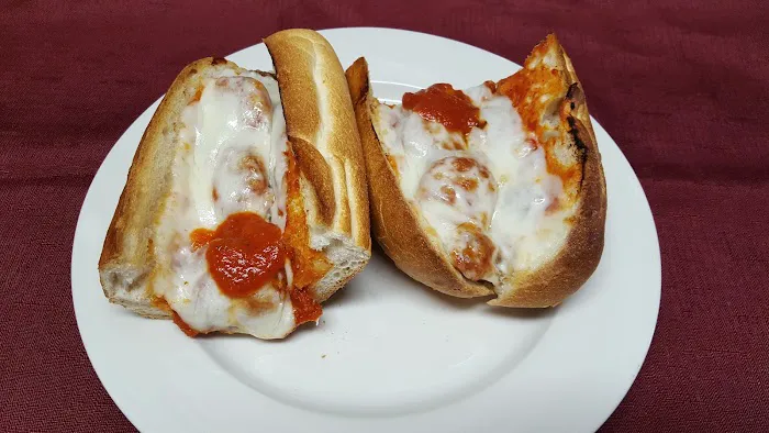 Frank's Pizzeria Picture 3