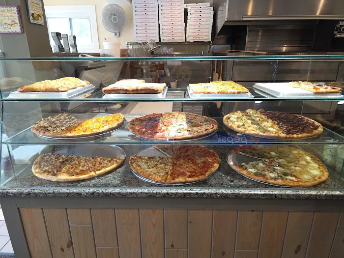Frank's Pizzeria Picture 4