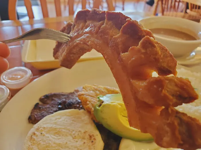 La Antigua Restaurant & Bakery Picture 3